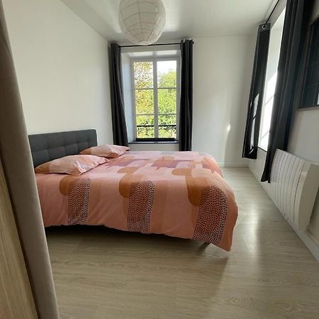 Appartement Le Petit Charcot Charleville-Mézières エクステリア 写真