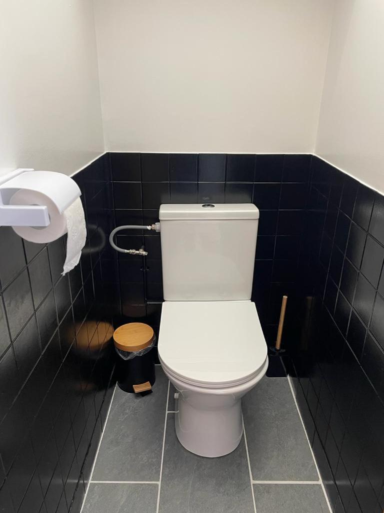 Appartement Le Petit Charcot Charleville-Mézières エクステリア 写真