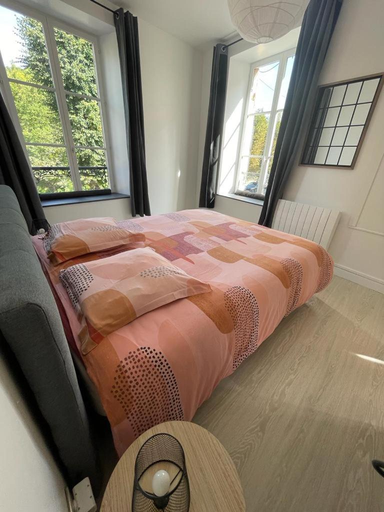 Appartement Le Petit Charcot Charleville-Mézières エクステリア 写真